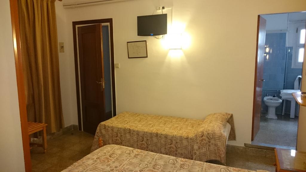 Hotel Tonet (Adults Only) Tossa de Mar Exterior photo